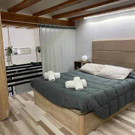 Quart Aparment *